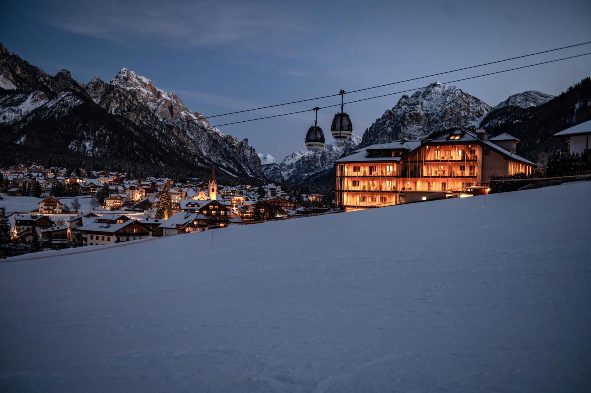 Excelsior Dolomites Life Resort Сан Вигилио ди Маребе Екстериор снимка