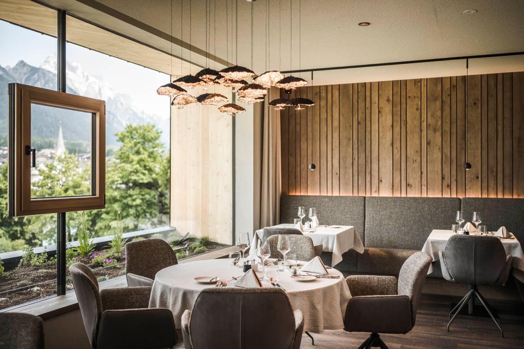 Excelsior Dolomites Life Resort Сан Вигилио ди Маребе Екстериор снимка