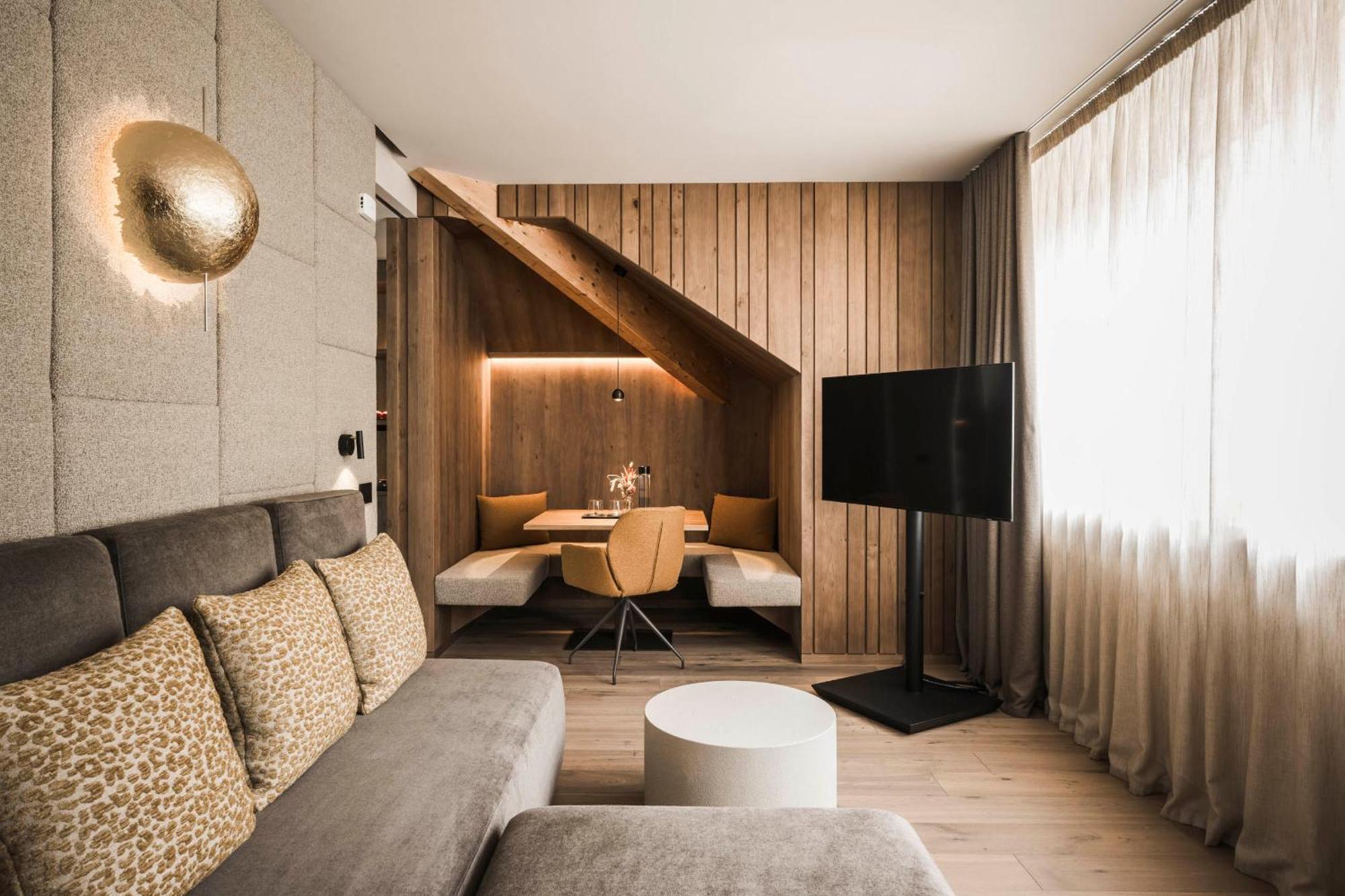 Excelsior Dolomites Life Resort Сан Вигилио ди Маребе Екстериор снимка