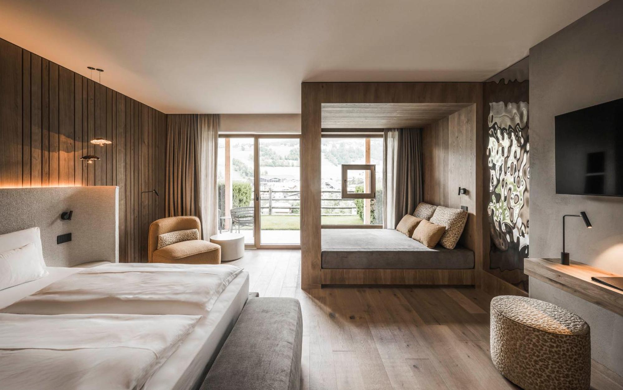Excelsior Dolomites Life Resort Сан Вигилио ди Маребе Екстериор снимка